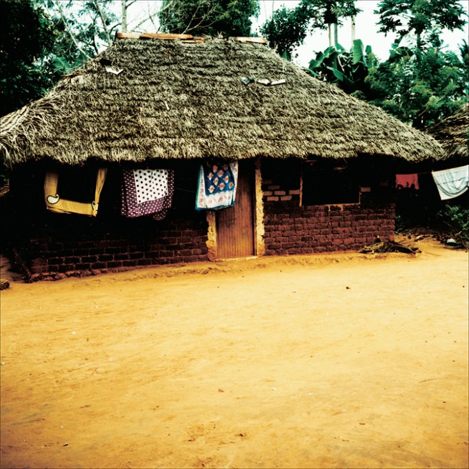 Kizimbani, Zanzibar. July 2000. ©Thera Mjaaland/BONO 2022